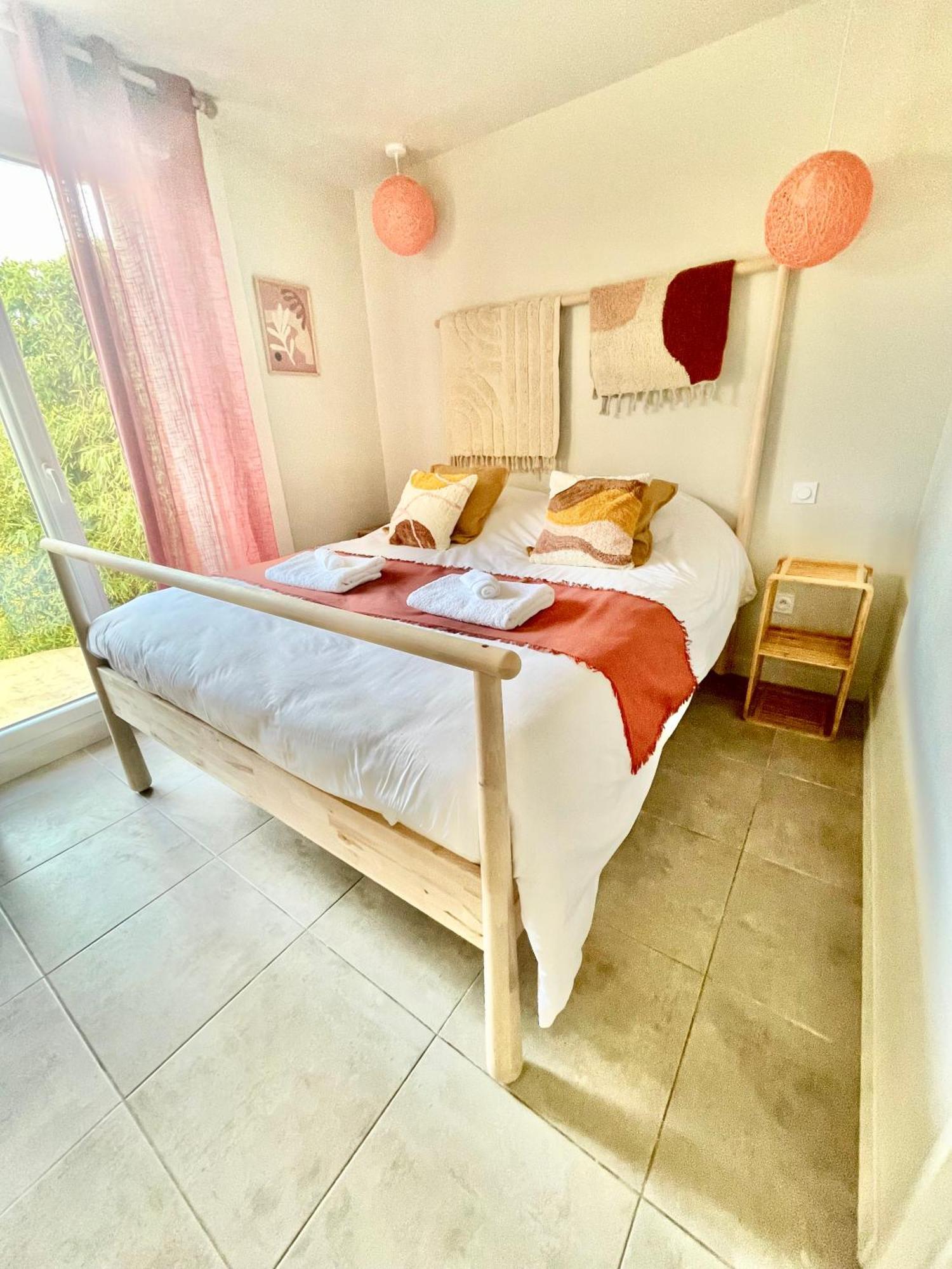 Ferienhaus Bas De - 300m De La Capte - 2 Hebergements Disponibles Hyères